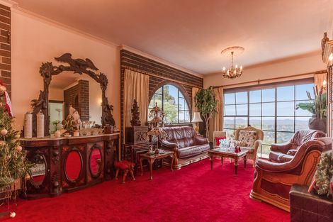 Photo of property in 35 Tawini Road, Titirangi, Auckland, 0604