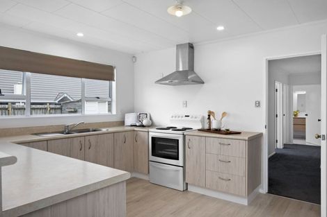 Photo of property in 18 Te Kupe Road, Paraparaumu Beach, Paraparaumu, 5032