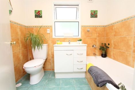 Photo of property in 91a Happy Valley Road, Owhiro Bay, Wellington, 6023