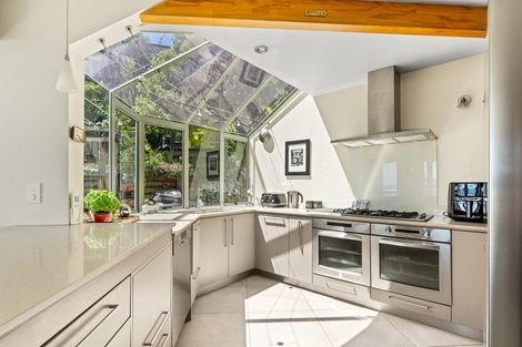 Photo of property in 31 The Cliffs, Britannia Heights, Nelson, 7010