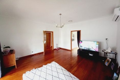 Photo of property in 137 Seabrook Avenue, New Lynn, Auckland, 0600