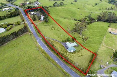 Photo of property in 285 Red Hills Road, Taupaki, Henderson, 0782