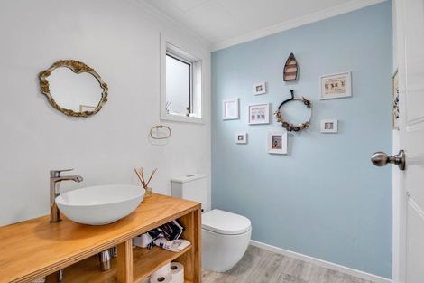 Photo of property in 20 Ferry Road, Woodend Beach, Kaiapoi, 7691