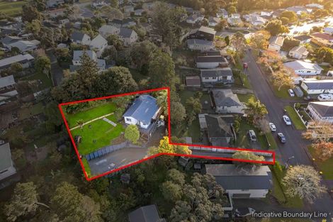 Photo of property in 11 Beaudine Avenue, Glenfield, Auckland, 0629