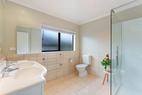 Photo of property in 7 Datum Way, Paraparaumu, 5032