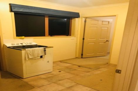 Photo of property in 17a Lesa Annis Place, Henderson, Auckland, 0612