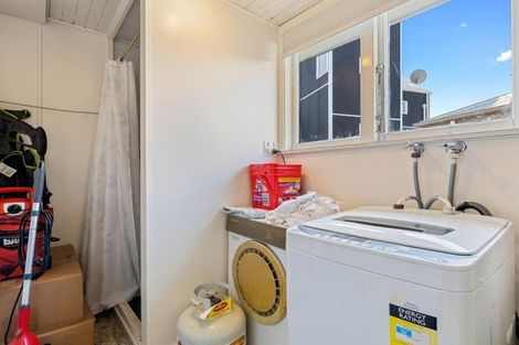 Photo of property in 143 Olliviers Road, Phillipstown, Christchurch, 8011