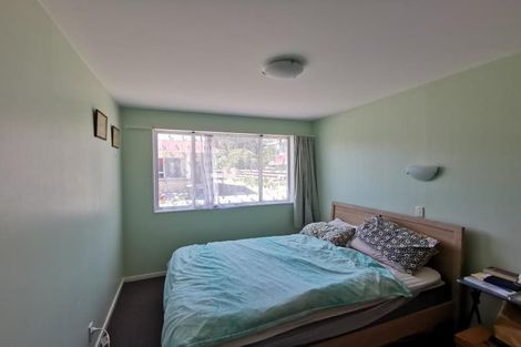 Photo of property in 4/171 Queens Drive, Lyall Bay, Wellington, 6022