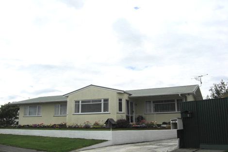 Photo of property in 1/4 Devon Street, Stoke, Nelson, 7011