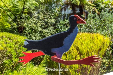 Photo of property in 1 Gemstone Drive, Birchville, Upper Hutt, 5018