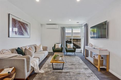 Photo of property in 3 Ussher Place, Pakuranga Heights, Auckland, 2010