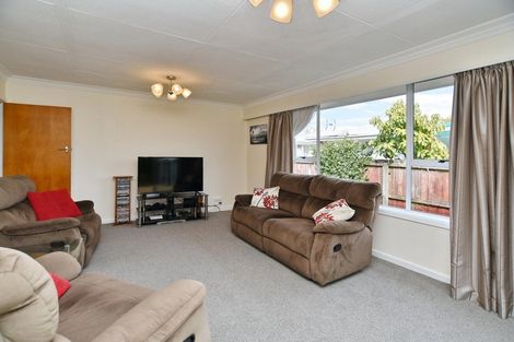 Photo of property in 2/97 Roberta Drive, Somerfield, Christchurch, 8024