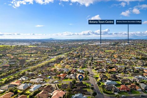 Photo of property in 2 Brosna Place, East Tamaki, Auckland, 2016