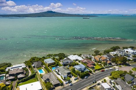Photo of property in 38 Seacliffe Avenue, Belmont, Auckland, 0622