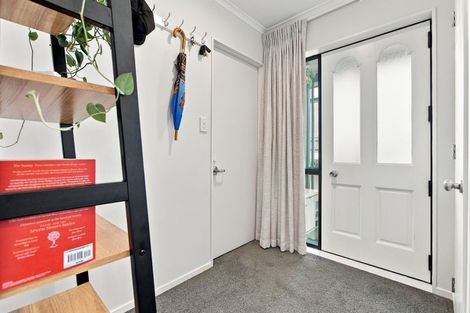 Photo of property in 3/30 Whiteley Street, Moturoa, New Plymouth, 4310