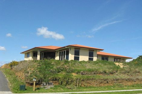 Photo of property in 58 Karamea Street, Whalers Gate, New Plymouth, 4310