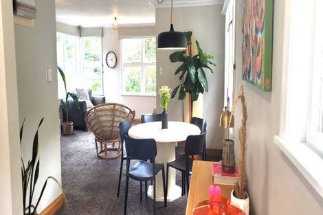 Photo of property in 6 View Road, Titahi Bay, Porirua, 5022