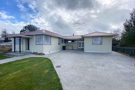 Photo of property in 166 Clyde Street, Balclutha, 9230