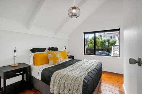 Photo of property in 2/7a Seaside Avenue, Waterview, Auckland, 1026