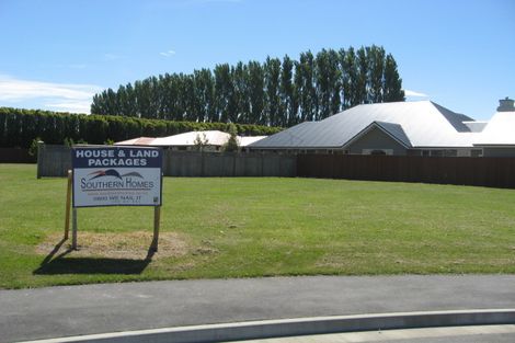 Photo of property in 2 Royal Court, Northwood, Christchurch, 8051