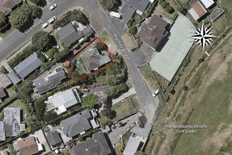 Photo of property in 4 Mckay Street, Paraparaumu Beach, Paraparaumu, 5032