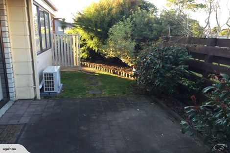 Photo of property in 4 Eversham Road, Mount Maunganui, 3116