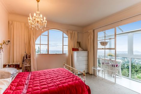 Photo of property in 35 Tawini Road, Titirangi, Auckland, 0604