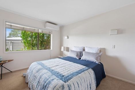 Photo of property in 3/3 Peter Terrace, Castor Bay, Auckland, 0620