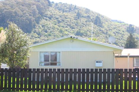 Photo of property in 15a Bell Road, Western Heights, Rotorua, 3015