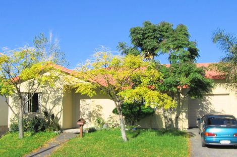 Photo of property in 3 Neta Grove, Henderson, Auckland, 0612