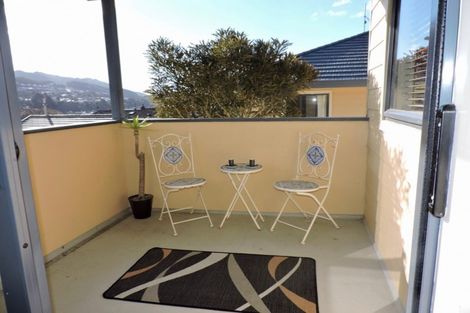 Photo of property in 5/5 Court Road, Tawa, Wellington, 5028