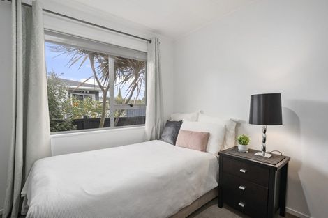 Photo of property in 70a Eatwell Avenue, Paraparaumu Beach, Paraparaumu, 5032