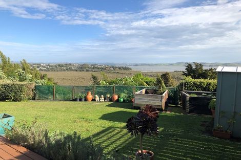 Photo of property in 8 Edge Street, Onerahi, Whangarei, 0110