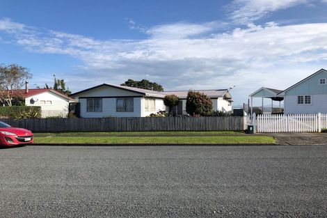 Photo of property in 8 Edge Street, Onerahi, Whangarei, 0110