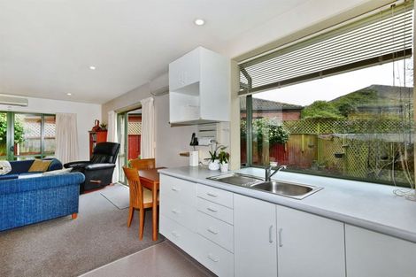 Photo of property in 4/90 Hawke Street, New Brighton, Christchurch, 8083
