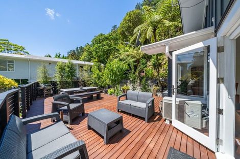 Photo of property in 139 Pinehaven Road, Pinehaven, Upper Hutt, 5019