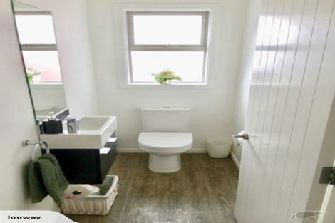 Photo of property in 10 Landsborough Drive, Darfield, 7571