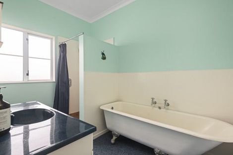 Photo of property in 71 Cashmere Drive, Fitzherbert, Palmerston North, 4410