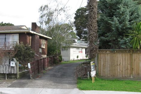 Photo of property in 1/33 Lowtherhurst Road, Massey, Auckland, 0614