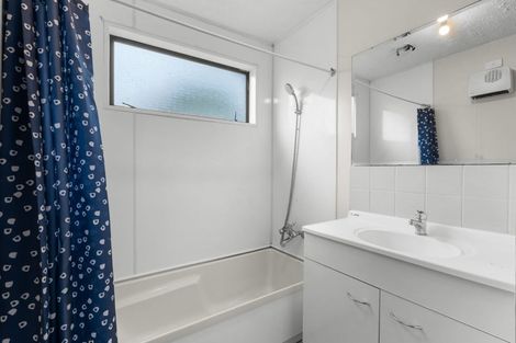 Photo of property in 176 Withells Road, Avonhead, Christchurch, 8042