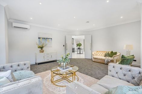 Photo of property in 26 Michael Bosher Way, Flat Bush, Auckland, 2019