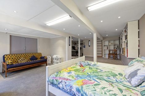 Photo of property in 47 Waiwaka Terrace, Strandon, New Plymouth, 4312