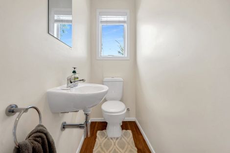 Photo of property in 12 Lane Road, Weymouth, Auckland, 2103