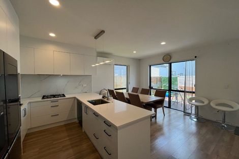 Photo of property in 4 Tumu Road, Papakura, 2110