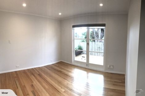 Photo of property in 2/4 Sydney Street, Hauraki, Auckland, 0622