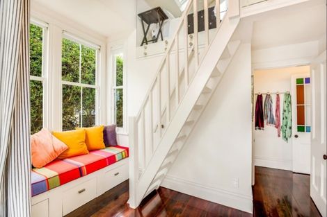 Photo of property in 44 Kiwi Road, Stanley Point, Auckland, 0624