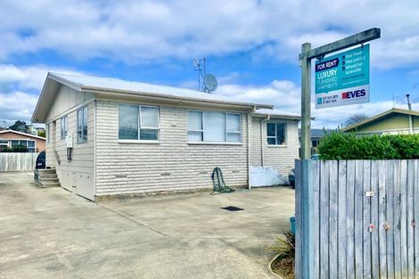 Photo of property in 12 Crescent Court, Melville, Hamilton, 3206