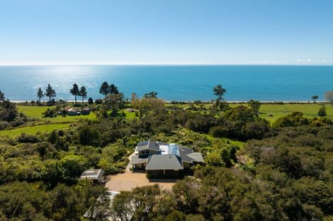 Photo of property in 335 Patons Rock Road, Puramahoi, Takaka, 7182