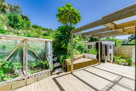 Photo of property in 27 Wellington Road, Paekakariki, 5034