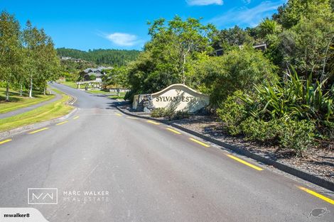 Photo of property in 42 Sylvan Way, Silverstream, Upper Hutt, 5019